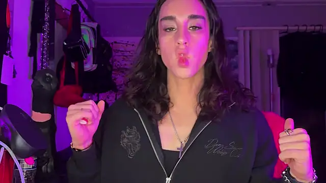 xoFrankie online show from 11, 11, 2025