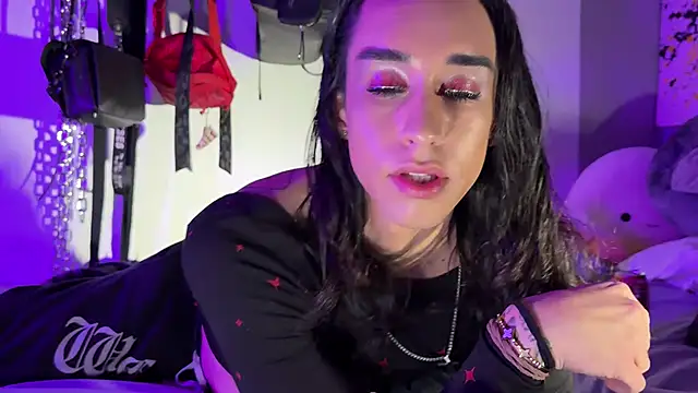 xoFrankie online show from 3, 12, 2025