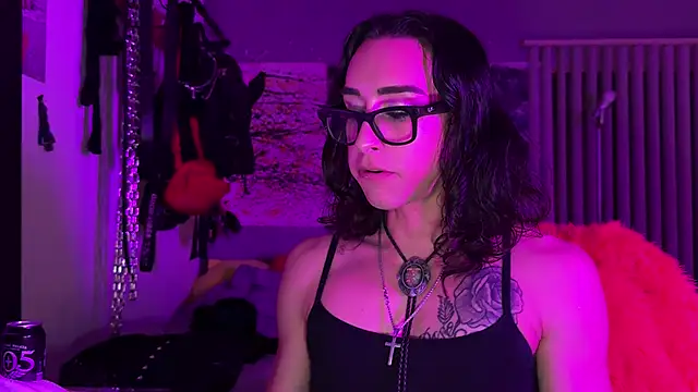 xoFrankie online show from 8, 10, 2025