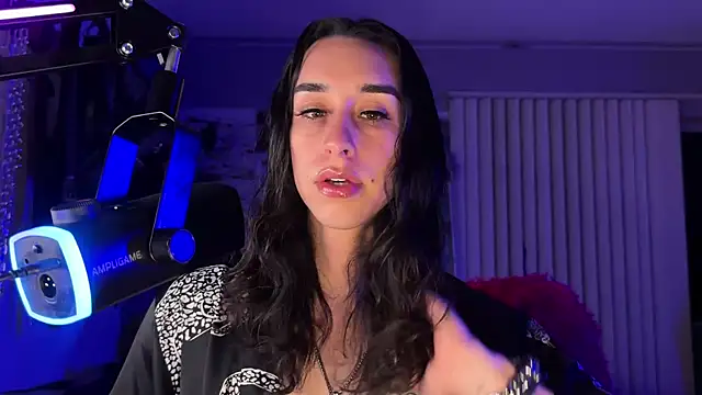 xoFrankie online show from 9, 4, 2026