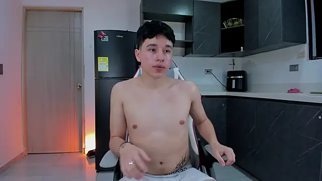 mrhot night online show from 23, 3, 2026