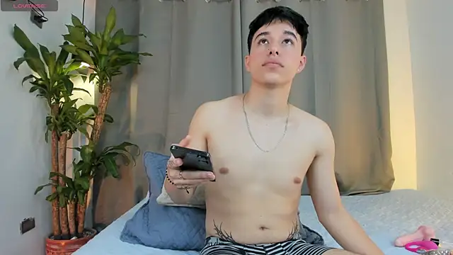mrhot night online show from 12, 5, 2026