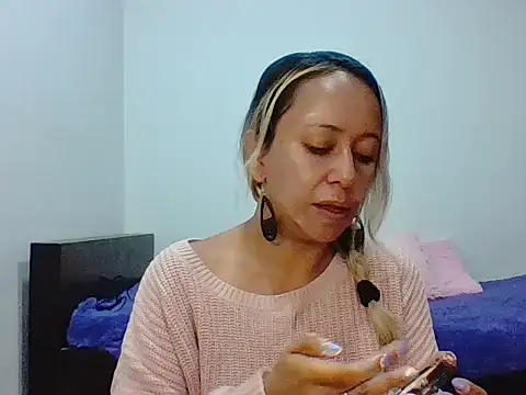 leah susman online show from 10, 10, 2025