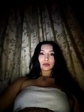 Snapshot of Ella_rr chatting on 9, 9, 2025 Ella rr online show from 9, 9, 2025