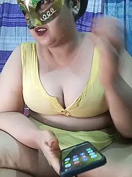 Snapshot of Tanisha-Chy chatting on 23, 5, 2026 Tanisha-Chy online show from 23, 5, 2026