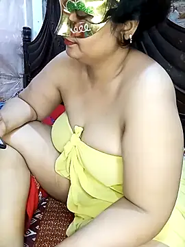 Snapshot of Tanisha-Chy chatting on 22, 10, 2025 Tanisha-Chy online show from 22, 10, 2025