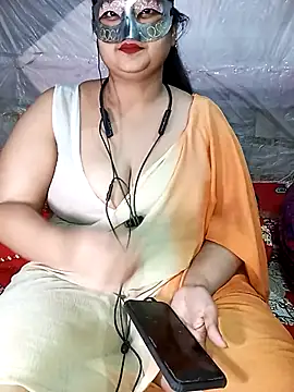 Snapshot of Tanisha-Chy chatting on 24, 11, 2025 Tanisha-Chy online show from 24, 11, 2025