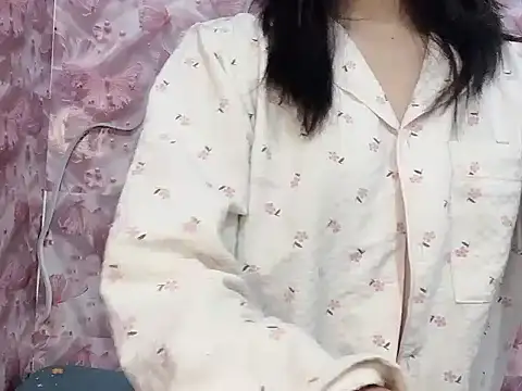 Miumiu028 online show from 2, 4, 2026