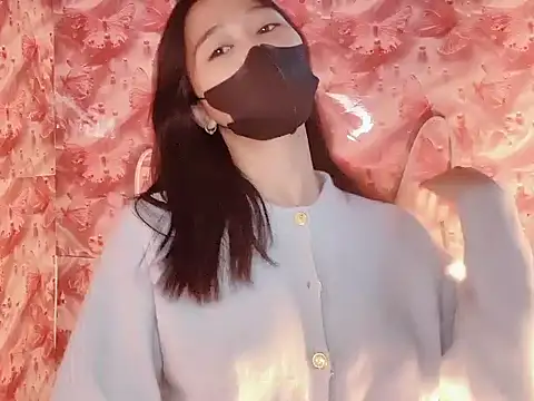 Miumiu028 online show from 9, 2, 2026