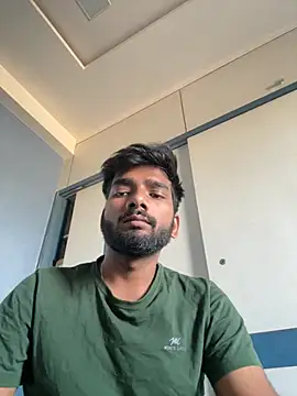 Snapshot of desi_indicoc chatting on 13, 11, 2025 desi indicoc online show from 13, 11, 2025