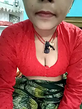 Snapshot of Meenu_chauhan chatting on 4, 11, 2025 Meenu chauhan online show from 4, 11, 2025