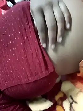 Snapshot of Meenu_chauhan chatting on 31, 10, 2025 Meenu chauhan online show from 31, 10, 2025