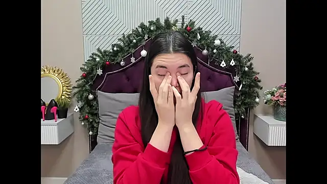 Snapshot of Albi_Glow chatting on 8, 1, 2026 Albi Glow online show from 8, 1, 2026