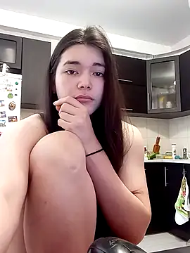 Snapshot of Albi_Glow chatting on 17, 12, 2025 Albi Glow online show from 17, 12, 2025