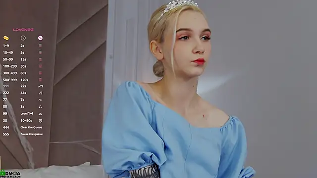 Snapshot of SaraHearts chatting on 1, 11, 2025 SaraHearts online show from 1, 11, 2025