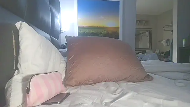 CinnaCakesss online show from 23, 2, 2026