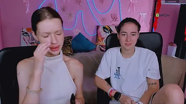Snapshot of khloebeauty chatting on 1, 7, 2026 khloebeauty online show from 1, 7, 2026