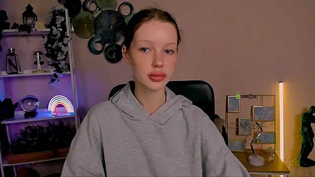 Snapshot of khloebeauty chatting on 11, 5, 2026 khloebeauty online show from 11, 5, 2026