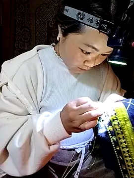 lusy-000 online show from 28, 11, 2025