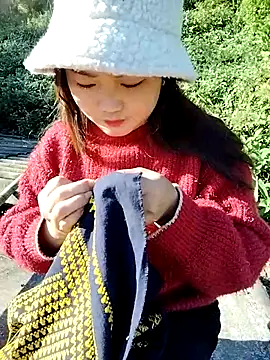 lusy-000 online show from 26, 11, 2025