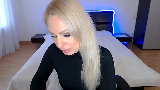 Tina Shines online show from 4, 11, 2025