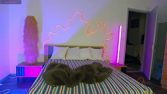 EvaLone1 online show from 15, 12, 2025