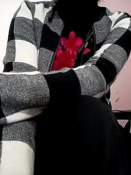 Rekha 89 online show from 4, 12, 2025