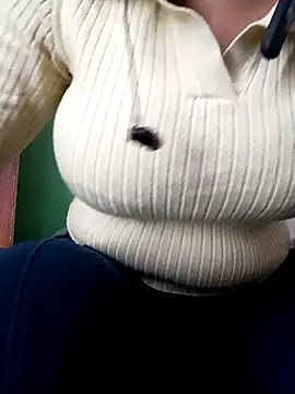 Snapshot of Rekha_89 chatting on 14, 11, 2025 Rekha 89 online show from 14, 11, 2025