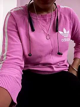 Snapshot of Rekha_89 chatting on 11, 10, 2025 Rekha 89 online show from 11, 10, 2025