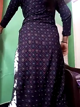 Snapshot of Rekha_89 chatting on 31, 10, 2025 Rekha 89 online show from 31, 10, 2025