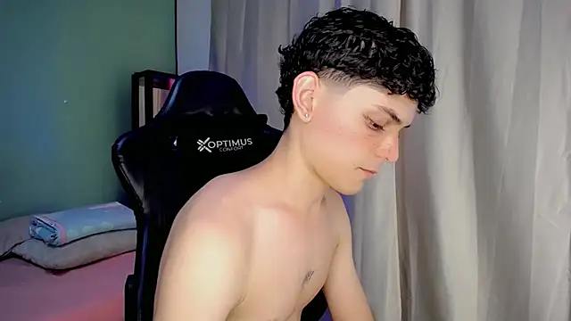 dilan hott  online show from 14, 11, 2025