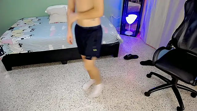 dilan hott  online show from 19, 10, 2025