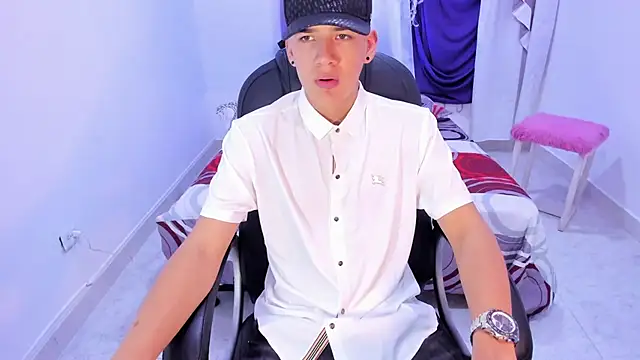 maxthomson boy online show from 26, 9, 2025