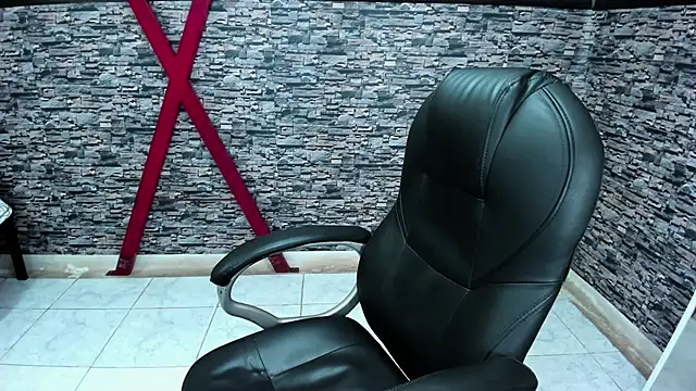 maxthomson boy online show from 4, 10, 2025