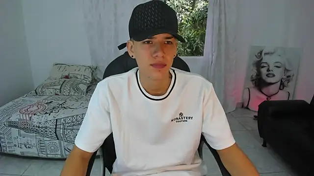 maxthomson boy online show from 30, 9, 2025