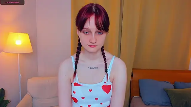 KatyKufel online show from 18, 10, 2025