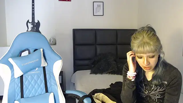 Amnesia  online show from 5, 11, 2025