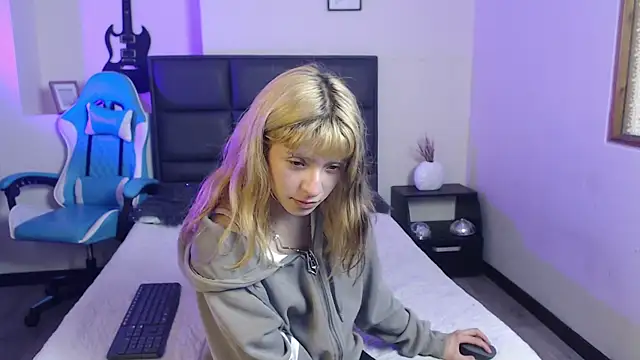 Amnesia  online show from 13, 10, 2025