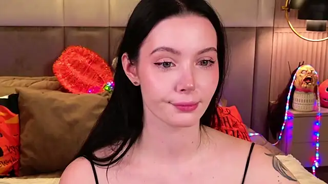 Snapshot of Goldy_Stark chatting on 19, 10, 2025 Goldy Stark online show from 19, 10, 2025