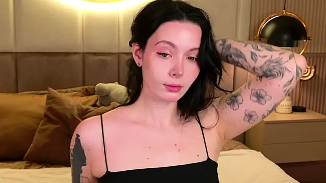 Snapshot of Goldy_Stark chatting on 9, 10, 2025 Goldy Stark online show from 9, 10, 2025