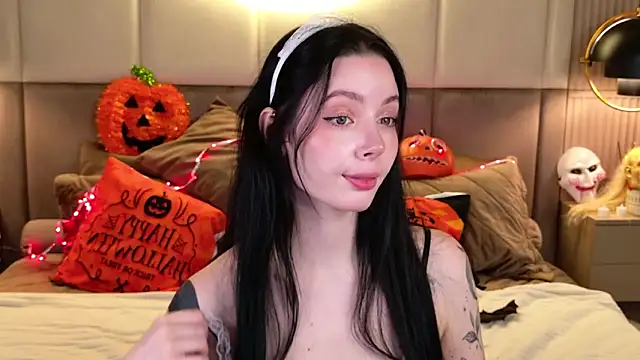 Snapshot of Goldy_Stark chatting on 31, 10, 2025 Goldy Stark online show from 31, 10, 2025