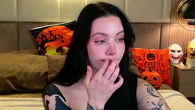 Snapshot of Goldy_Stark chatting on 26, 10, 2025 Goldy Stark online show from 26, 10, 2025