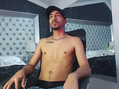 JhosuaCollins  online show from 24, 9, 2025
