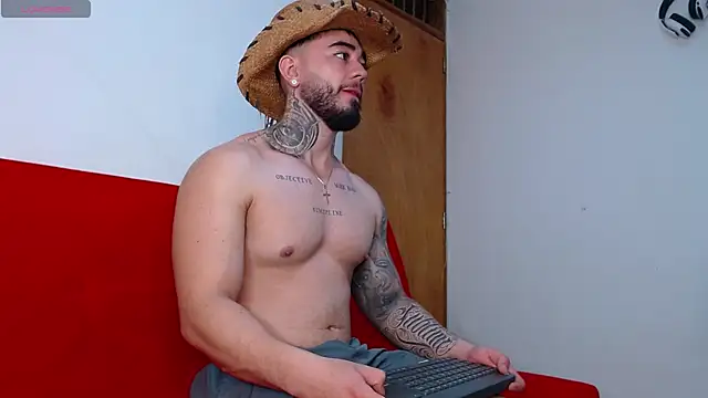 Snapshot of tommyblessd1 chatting on 4, 10, 2025 tommyblessd1 online show from 4, 10, 2025