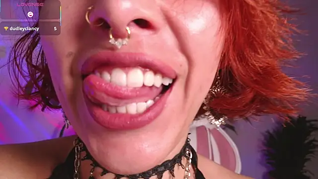 Snapshot of bri_von_dhara__ chatting on 3, 5, 2026 bri von dhara online show from 3, 5, 2026