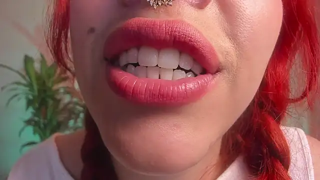 bri von dhara   online show from 23, 10, 2025