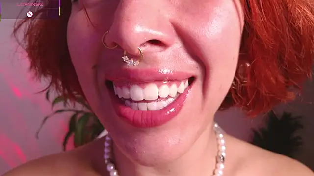 Snapshot of bri_von_dhara__ chatting on 30, 4, 2026 bri von dhara online show from 30, 4, 2026