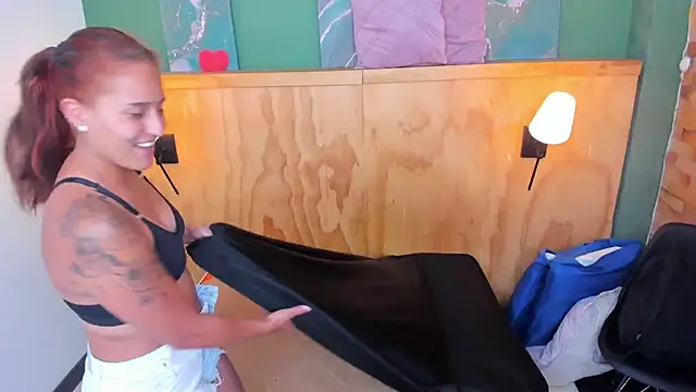 aliceandsia online show from 5, 12, 2025