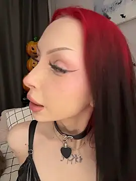 Lina Thornton  online show from 14, 11, 2025