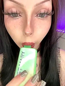 Snapshot of Lina_Thornton_ chatting on 8, 10, 2025 Lina Thornton online show from 8, 10, 2025